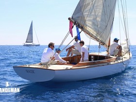 2004 Herreshoff Buzzards Bay 25 Gaff Sloop
