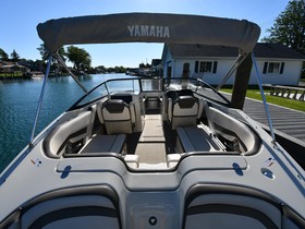 Купить 2015 Yamaha Boats 242 Limited