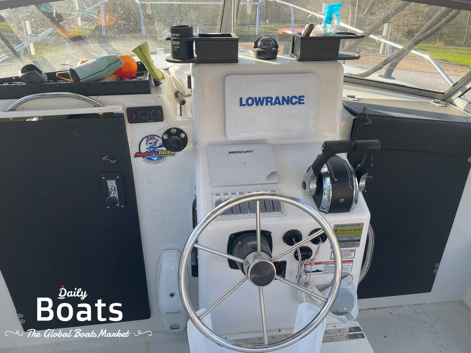 1997 Glacier Bay 252 Cuddy Cabin for sale. View price, photos and Buy