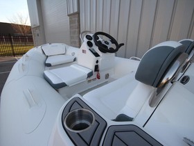 2022 Zodiac Yachtline 360 Dl Pvc Gl Edition 40Hp In Stock till salu