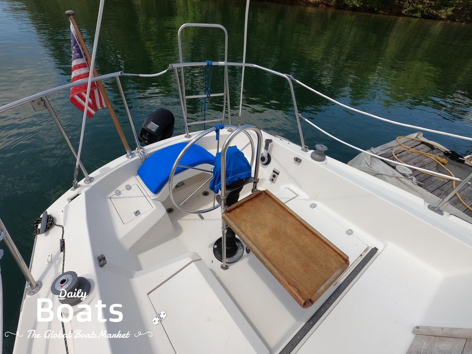1985 Starwind 27 for sale. View price, photos and Buy 1985 Starwind 27 ...