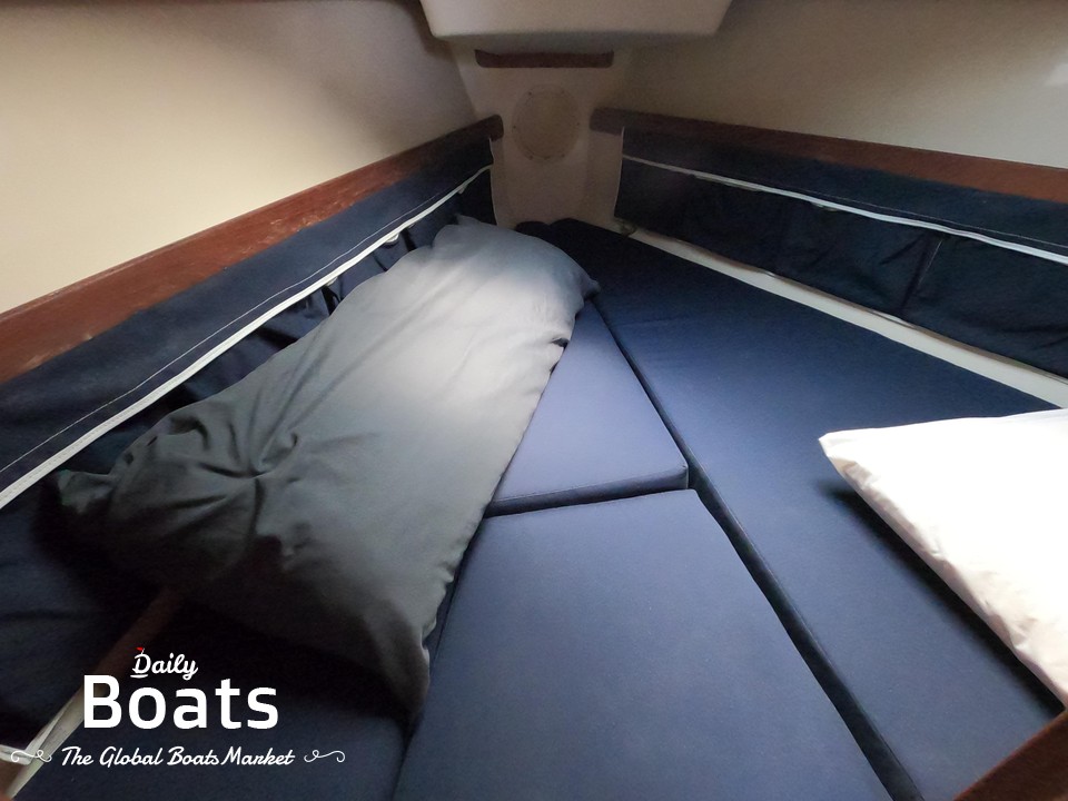 1985 Starwind 27 for sale. View price, photos and Buy 1985 Starwind 27 ...