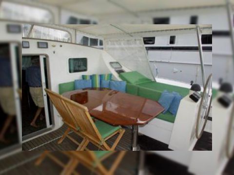 1999 Lagoon 57