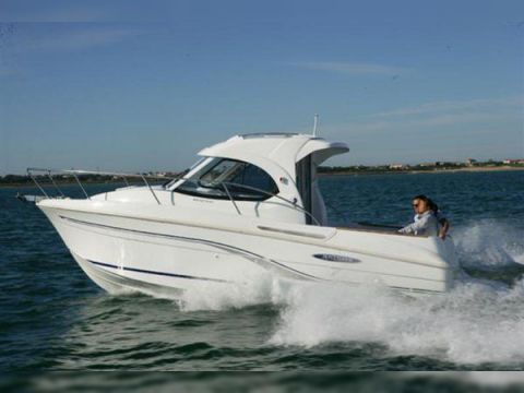 Beneteau Antares Series 7
