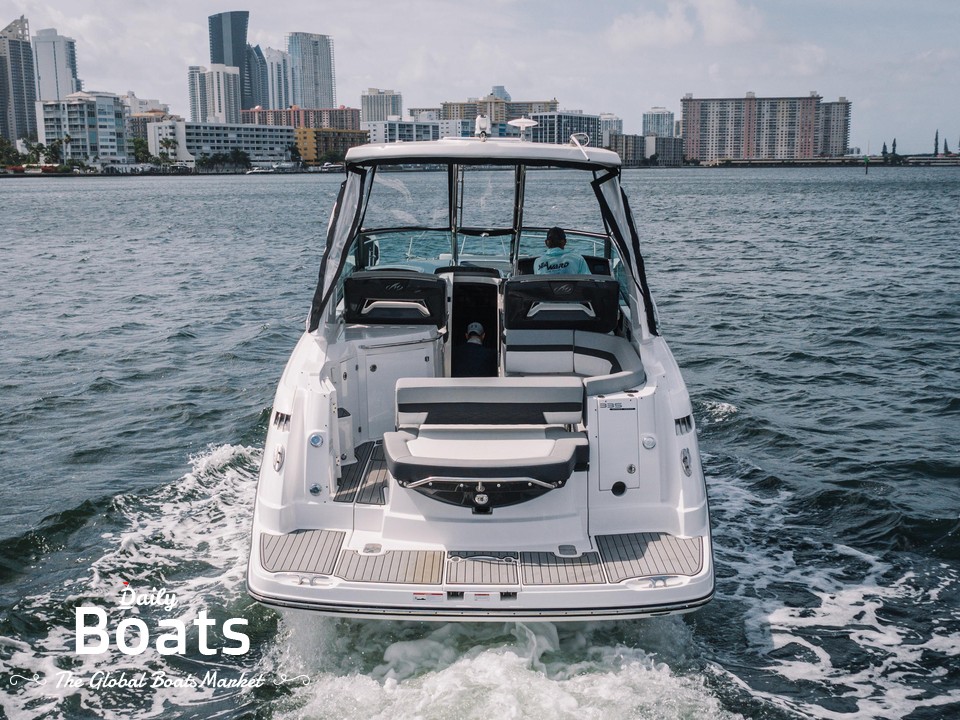 2020 Monterey 335 Sport Yacht for sale. View price, photos and Buy 2020