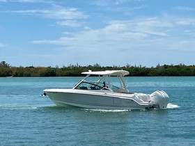 2021 Boston Whaler 280 Vantage