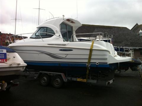 Beneteau Antares Series 7