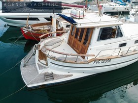 2003 Menorquin Yacht 110