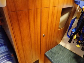 2004 Hunter 44