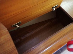 2004 Hunter 44
