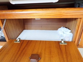 Koupit 2004 Hunter 44