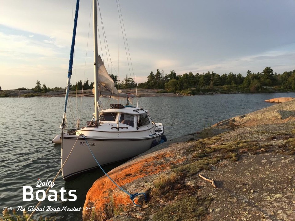 1984 Blue Jacket 23 Motor Sailor for sale. View price, photos and Buy