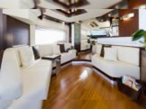 2008 Dominator 68S en venta