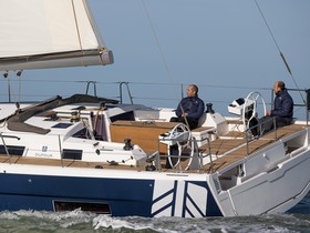 2021 Dufour 470