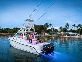 2022 Boston Whaler 345 Conquest