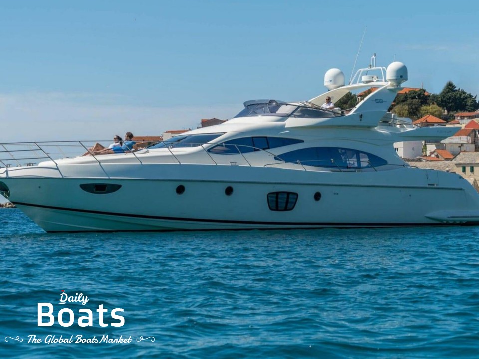 2006 Azimut 68E