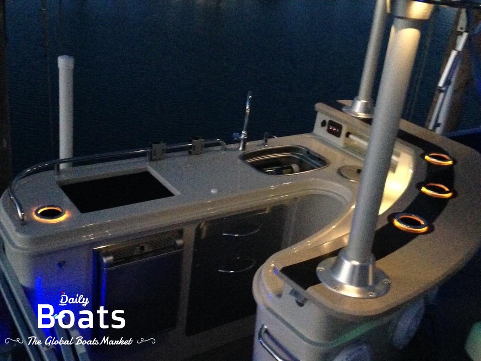 2013 Premier 290 Grand Entertainer for sale. View price, photos and Buy