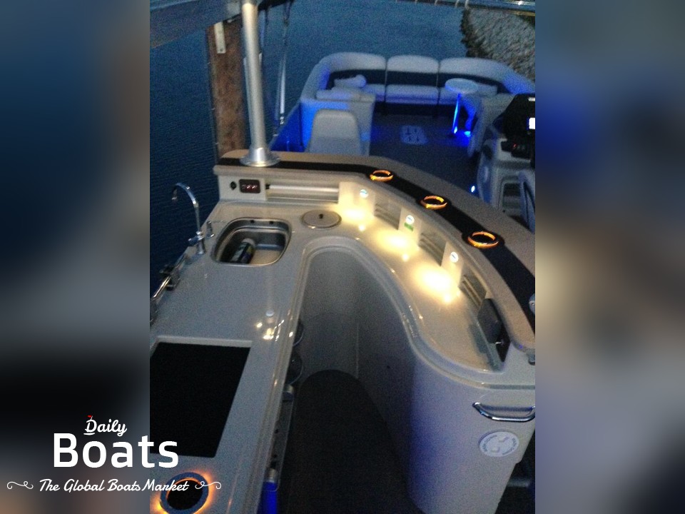 2013 Premier 290 Grand Entertainer for sale. View price, photos and Buy