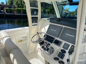 2011 Boston Whaler 370 Outrage