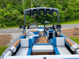 Osta 2022 Axis A24