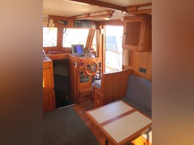 Kupiti 1988 CHB Tri-Cabin Trawler