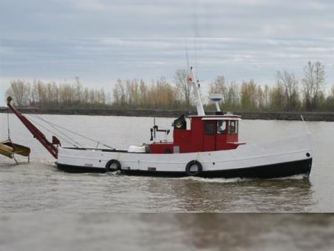  1949 45' X 12' X 6' Russel Bros Tug/Work Boat Equipped For Deepening Channels