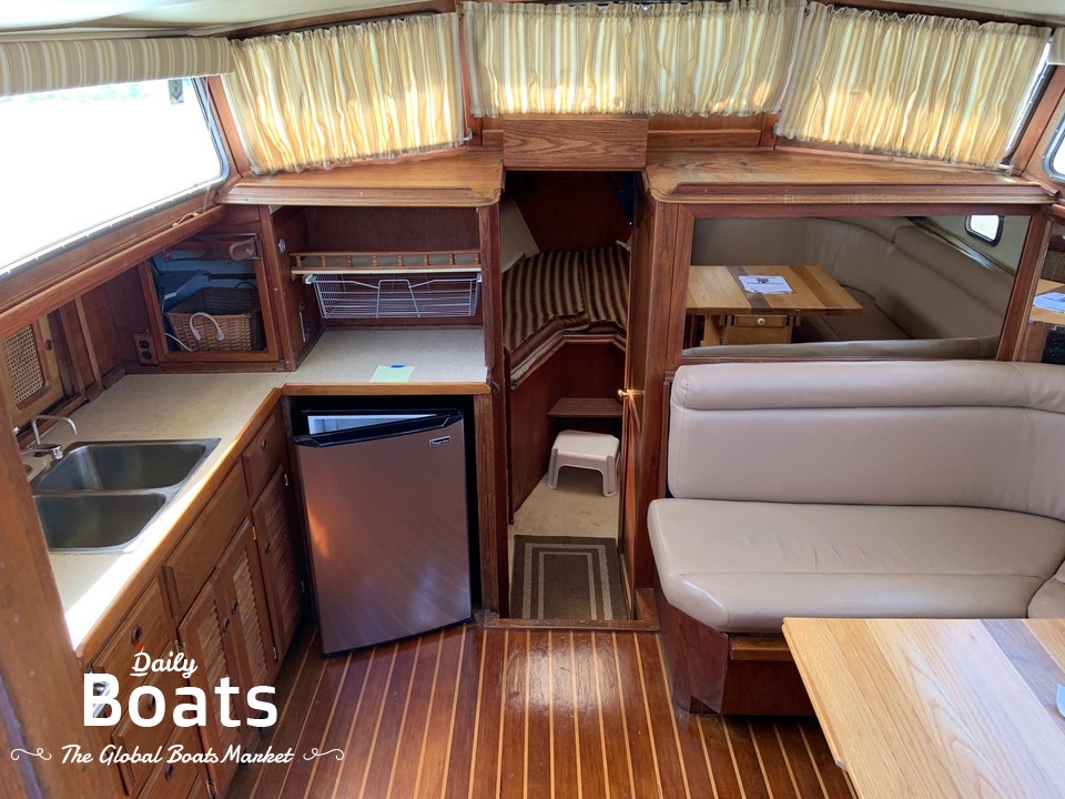 1977 Islander Freeport 41 for sale. View price, photos and Buy 1977