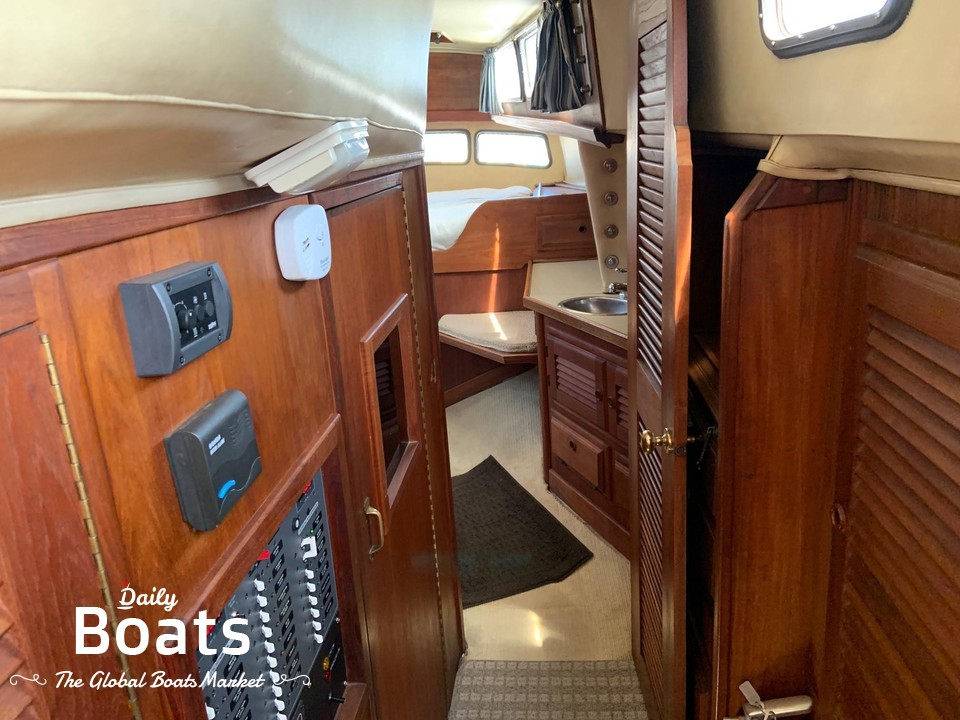 1977 Islander Freeport 41 for sale. View price, photos and Buy 1977