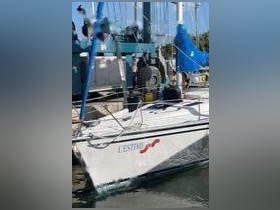 1987 Hunter Legend 37