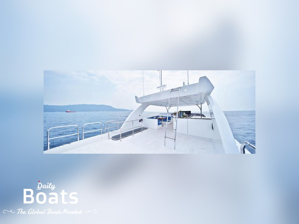 2023 Johnson Motor Yacht W/Hydraulic Platform for sale. View price