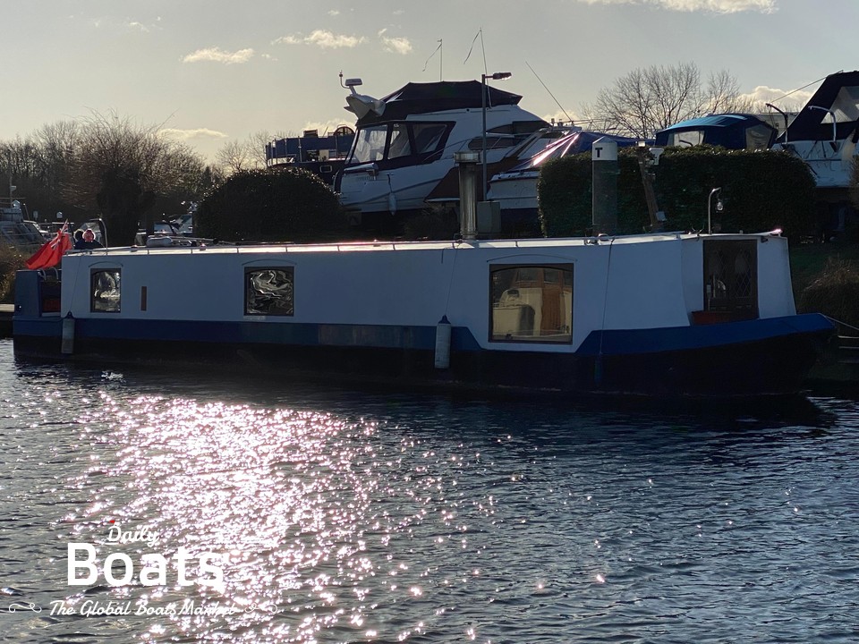 Barges Wide Beam Narrowboat Barge for sale Daily Boats