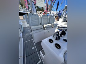 2021 Front Runner 36 Center Console