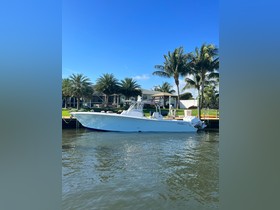 2021 Front Runner 36 Center Console in vendita