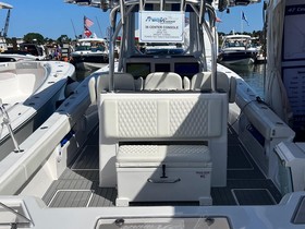 2021 Front Runner 36 Center Console