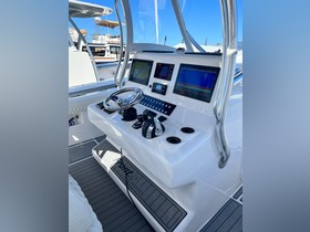 2021 Front Runner 36 Center Console in vendita