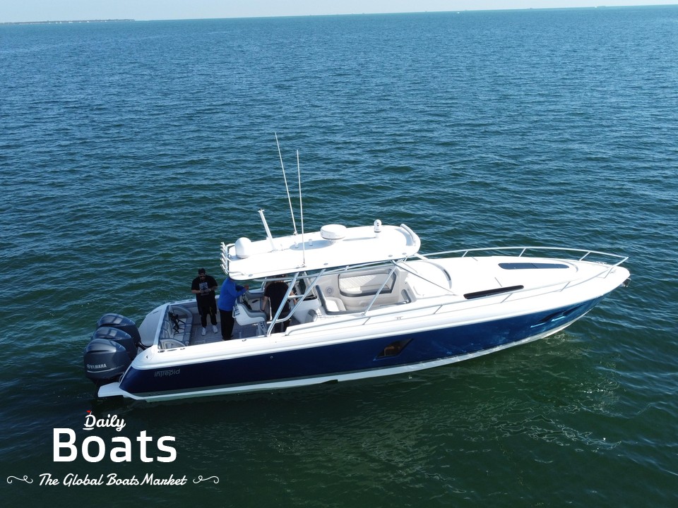 2011 Intrepid 400