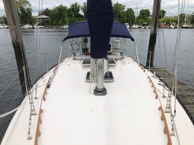 1984 Endeavour 33 Sloop for sale