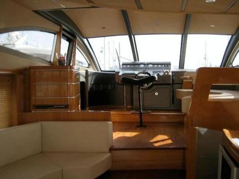 2007 Numarine 55 Fly