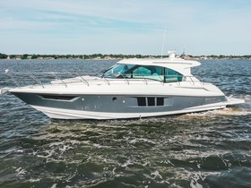 Buy 2017 Cruisers Yachts 45 Cantius