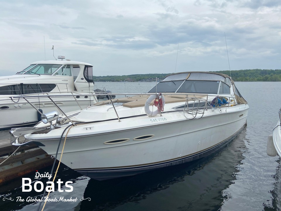 1990 Sea Ray 390 Express Cruiser for sale. View price, photos and
