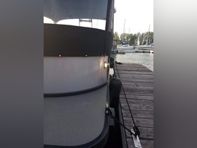 2019 Pontoon Manitou