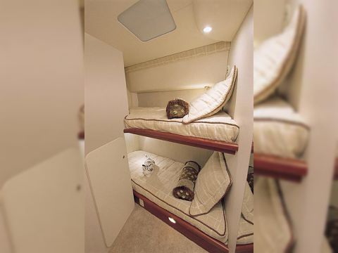 2005 Silverton 34 на продажу