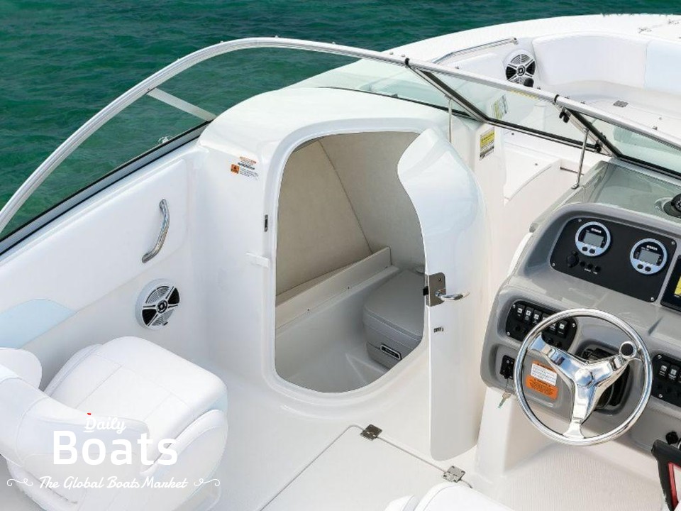 2022 Robalo R207 for sale. View price, photos and Buy 2022 Robalo R207 ...