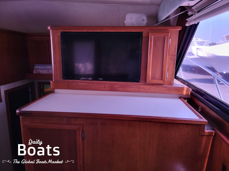 1990 Egg Harbor 34 Convertible Golden for sale. View price, photos and