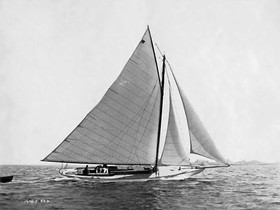 1903 Herreshoff Bar Harbor 31
