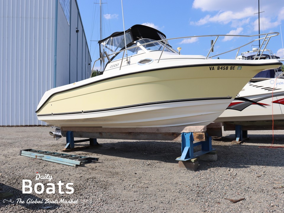 2006 Century 2200 Walkaround for sale. View price, photos and Buy 2006