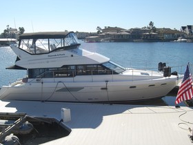 Bayliner 4388 Mid Cabin Motoryacht