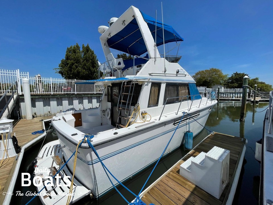 President 37 sedan for sale Daily Boats