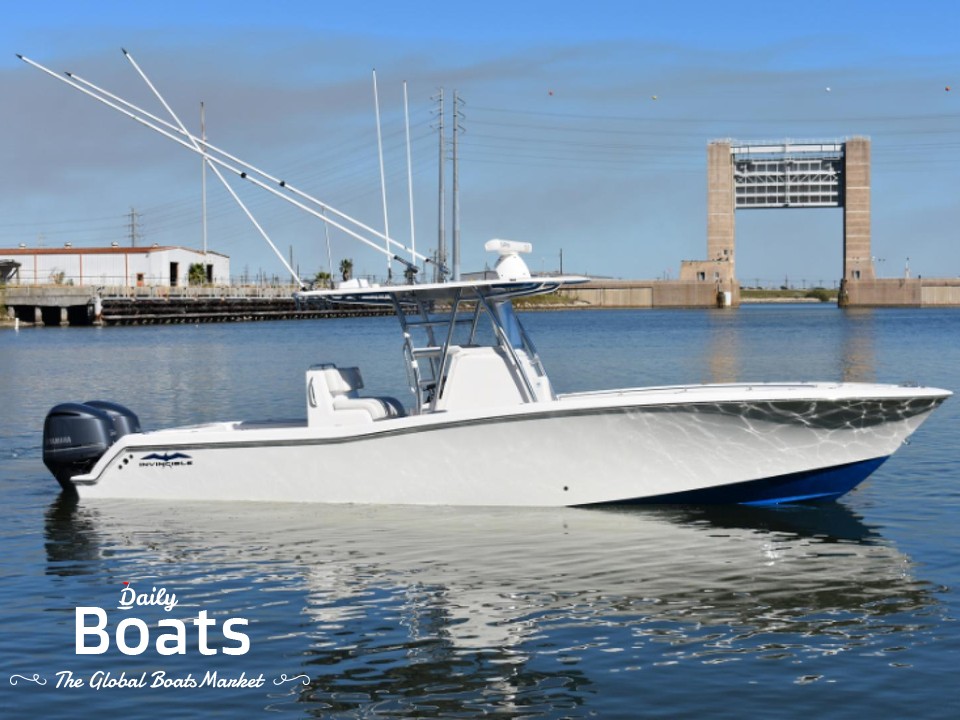 2017 Invincible 33 Center Console