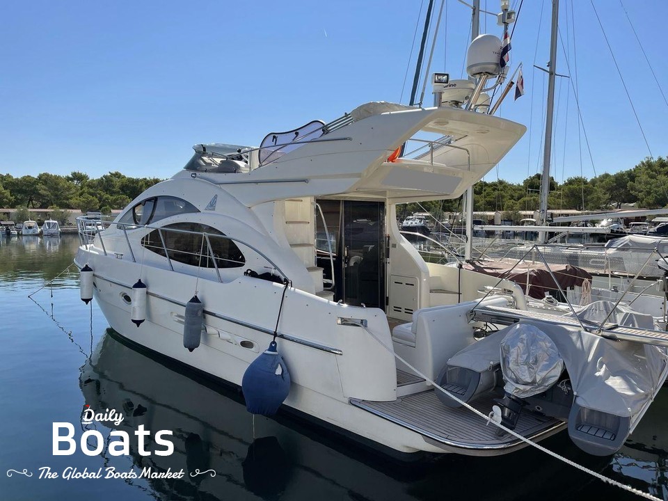 2003 Azimut 42